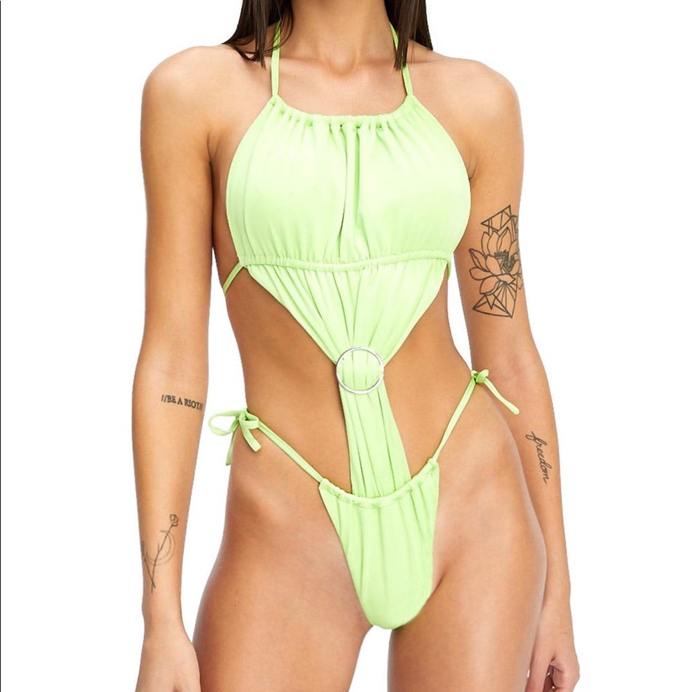 I am gia one piece never worn